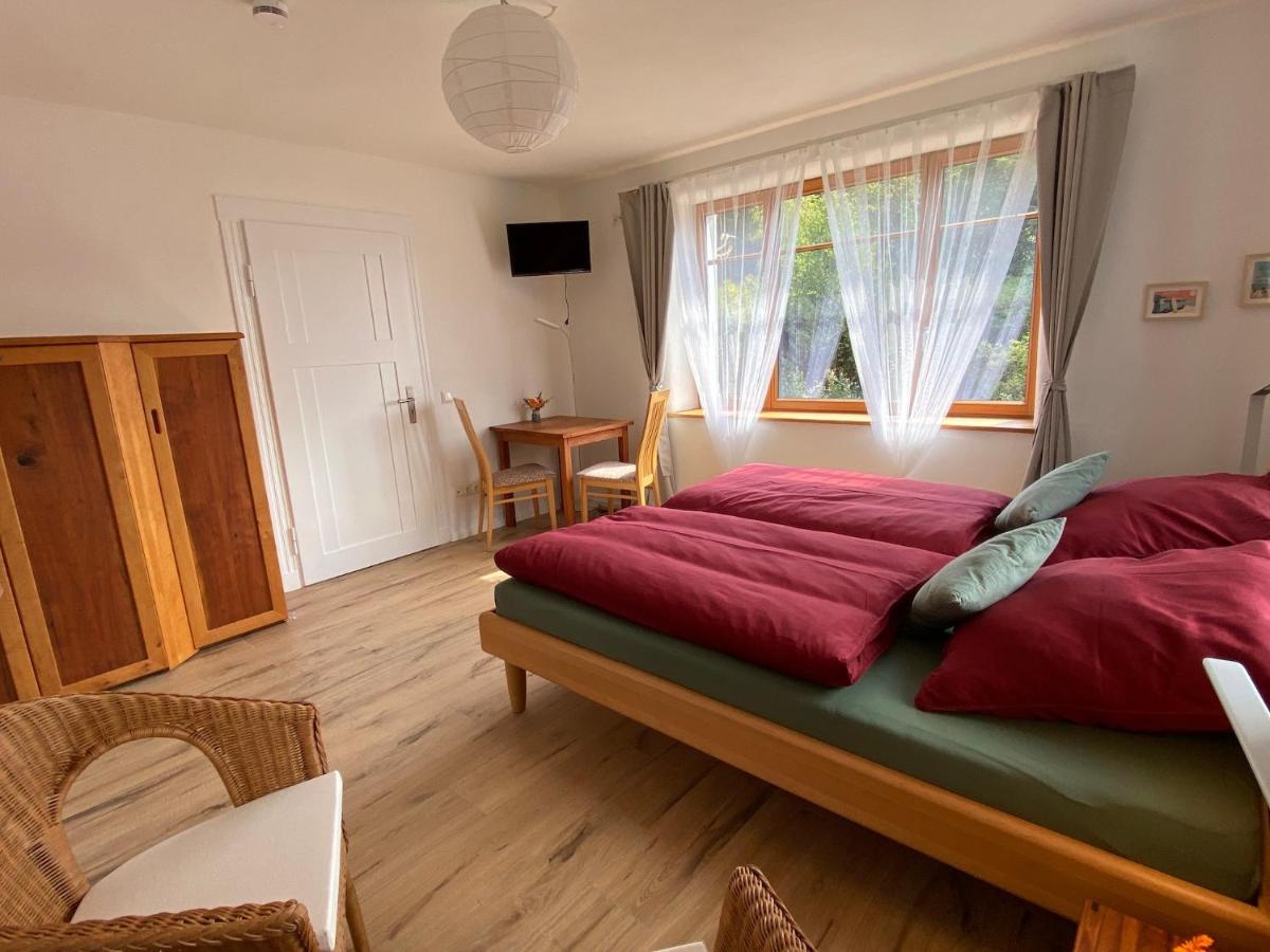 Kleine-Radoase, Ruhiges Oekologisch Renoviertes Doppelzimmer Weilbourg Extérieur photo